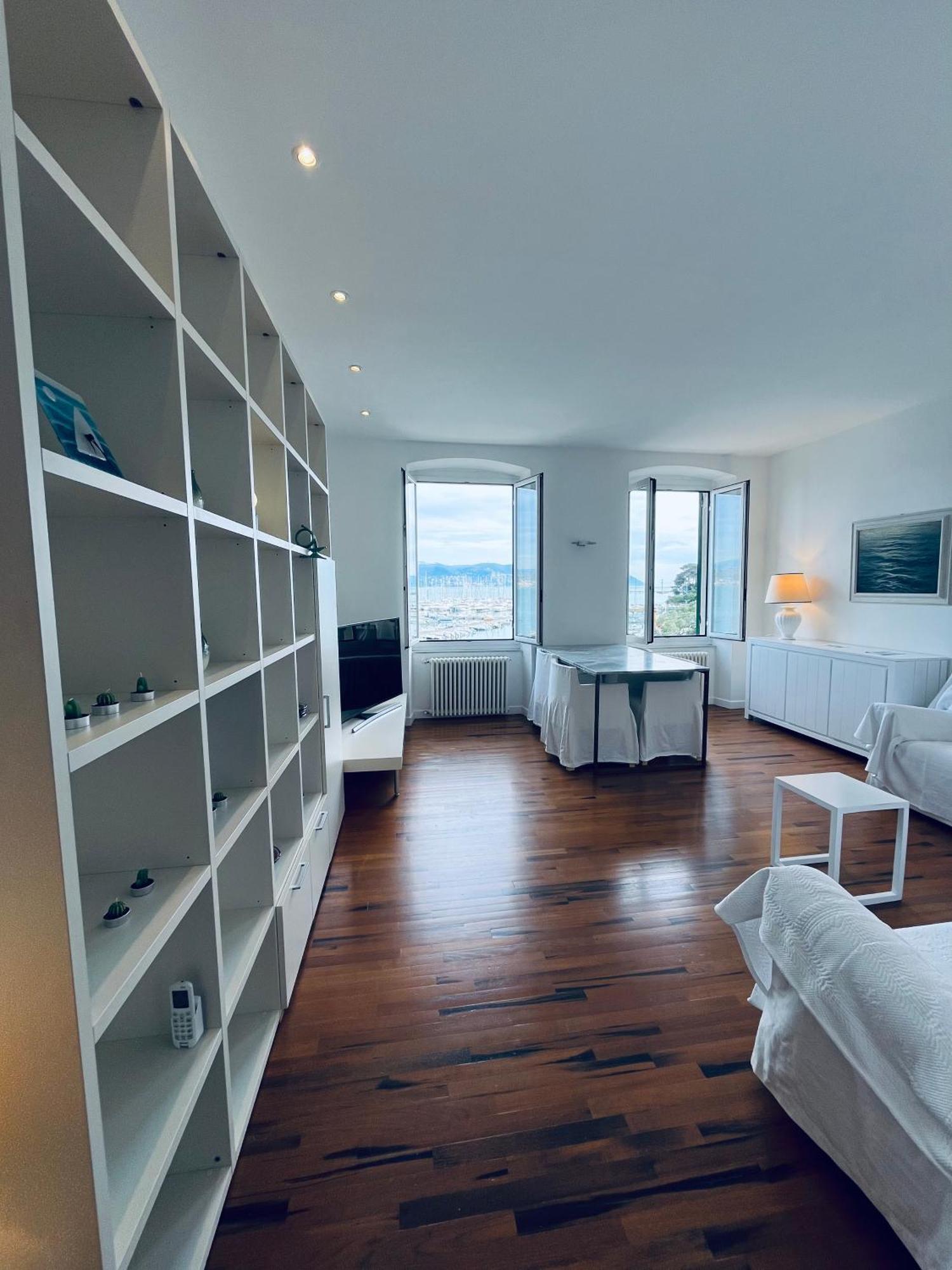 About Italy Holiday Rooms And Apartments ปอร์โตเวเนเร ภายนอก รูปภาพ