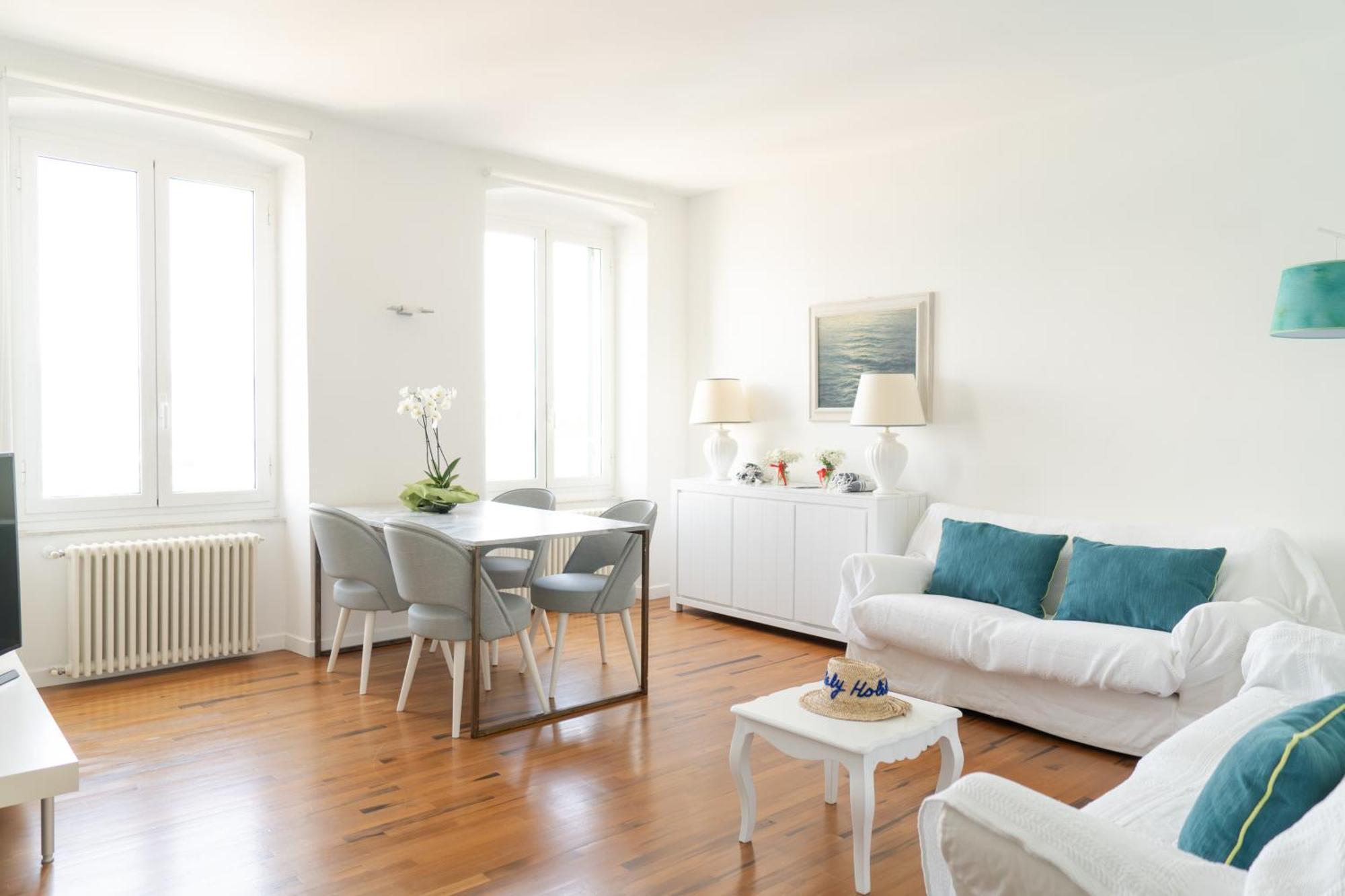About Italy Holiday Rooms And Apartments ปอร์โตเวเนเร ภายนอก รูปภาพ