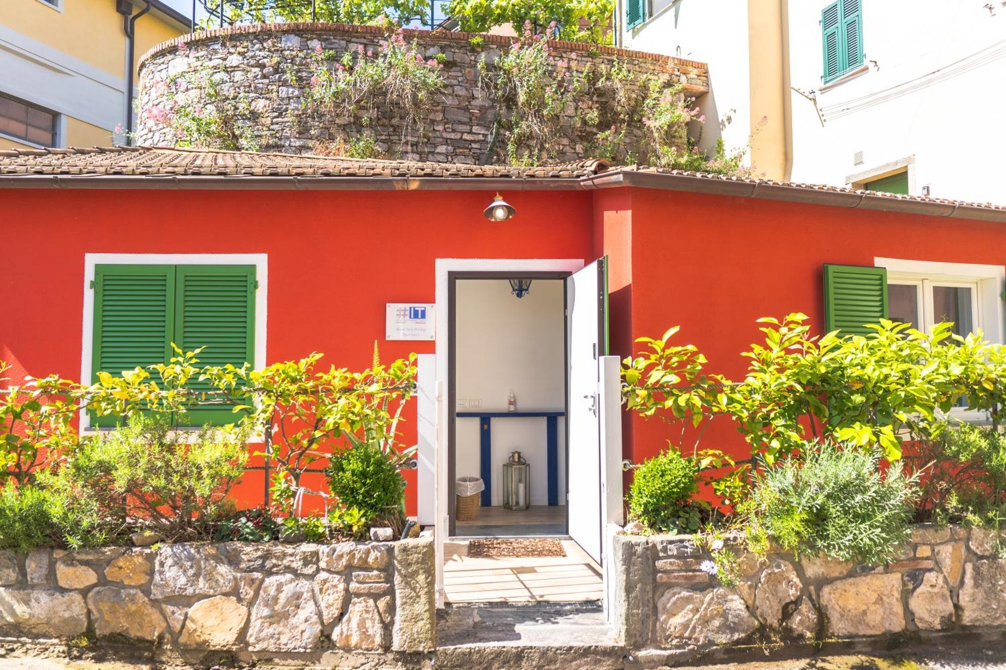 About Italy Holiday Rooms And Apartments ปอร์โตเวเนเร ภายนอก รูปภาพ